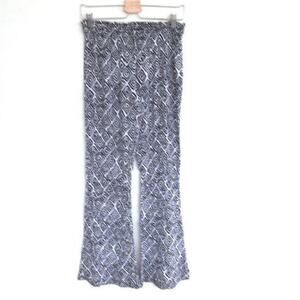 Volcom summer pull-up pants wide leg sz SMALL black & white